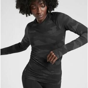 Athleta Camo Speedlight Seamless Long Sleeve Top Tee T-Shirt Women's Small